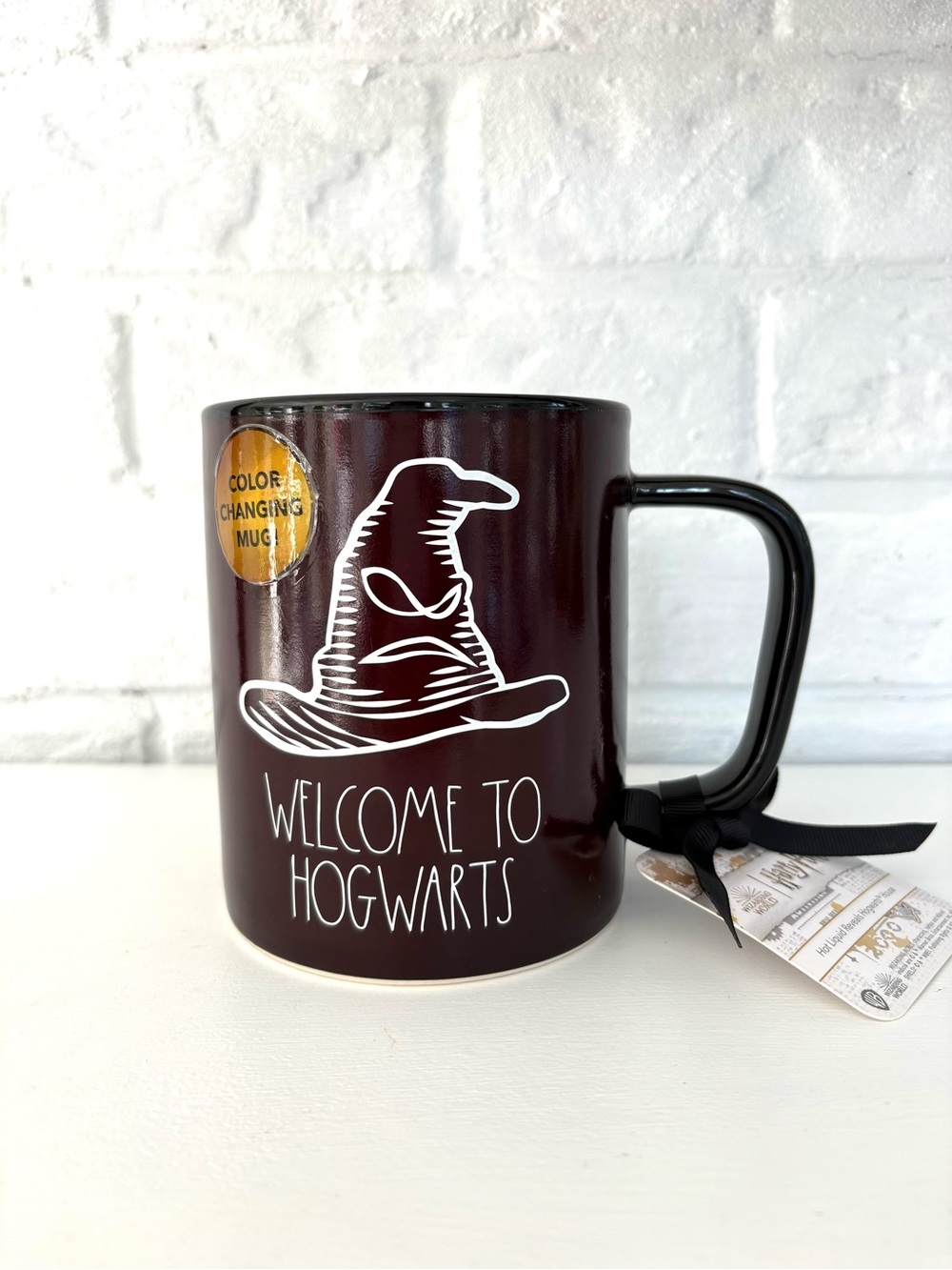 Welcome to Hogwarts Color-Changing Mug - Dark Maroon
